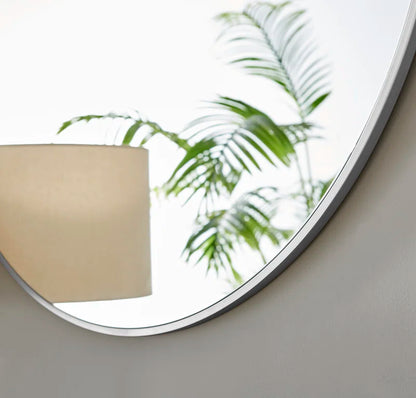 Alcantera round Metal Frame Wall Mirror Simple and Elegant Modern Design