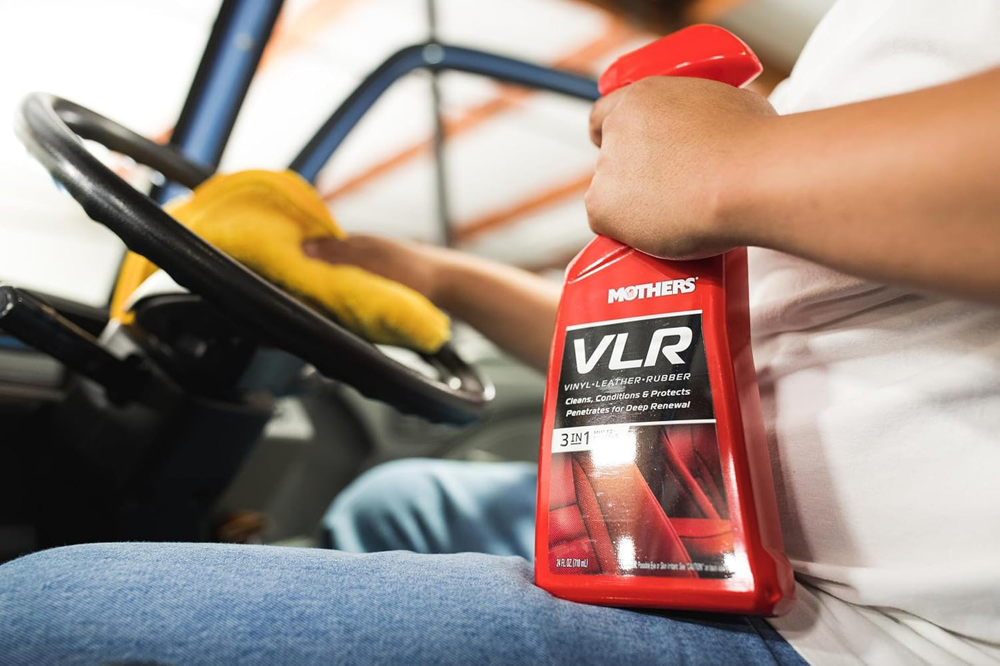 Mother'S 6524 VLR Vinyl Leather Rubber, 24 Ounces | Cleans, Conditions & Protects in One Step, Ph Balanced, Neatsfoot Oil & Lanolin to Protect against Drying, Fading & Cracking